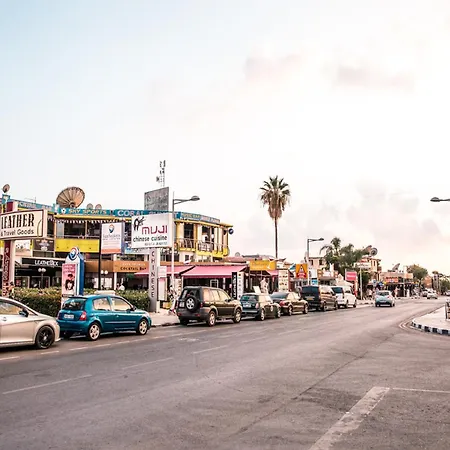 Vilă Sunny Breeze In A Prime Spot Near Everything Golful Coralilor