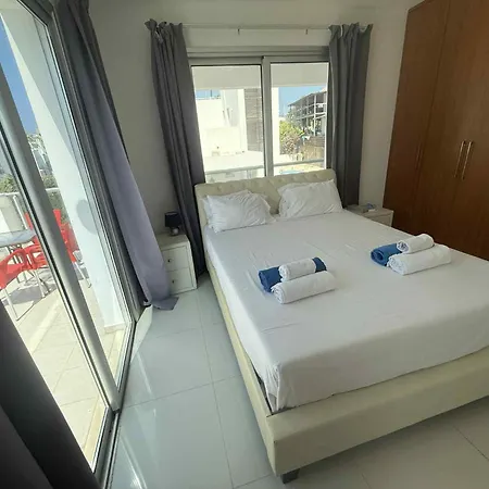 Vilă Sunny Breeze In A Prime Spot Near Everything *