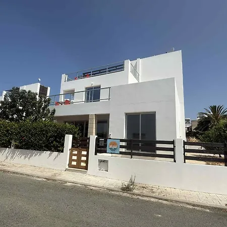 Βίλα Sunny Breeze In A Prime Spot Near Everything