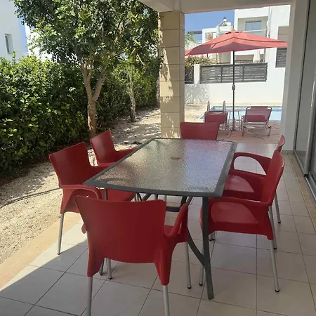Sunny Breeze In A Prime Spot Near Everything Villa *