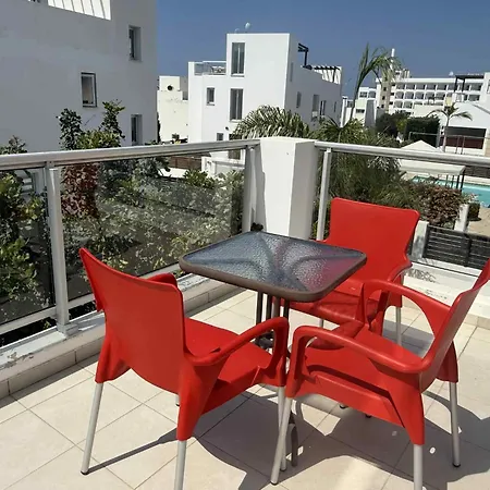 Sunny Breeze In A Prime Spot Near Everything וילה קורל ביי
